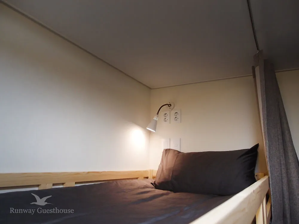 Runway Guesthouse - Hostel Incheon South Korea